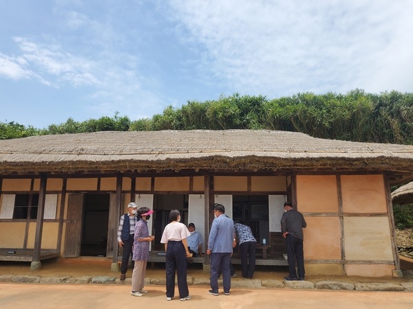 한국농촌지도자신안군연합회 회의 및 지역문화탐방 2