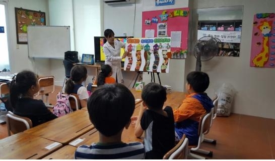 신안군, 어린이급식관리지원센터 ... 집단급식소 위생, 영양, 보건 순회방문 실시1